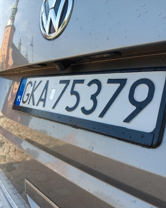 Volkswagen Multivan cena 185000 przebieg: 89600, rok produkcji 2017 z Kartuzy małe 172